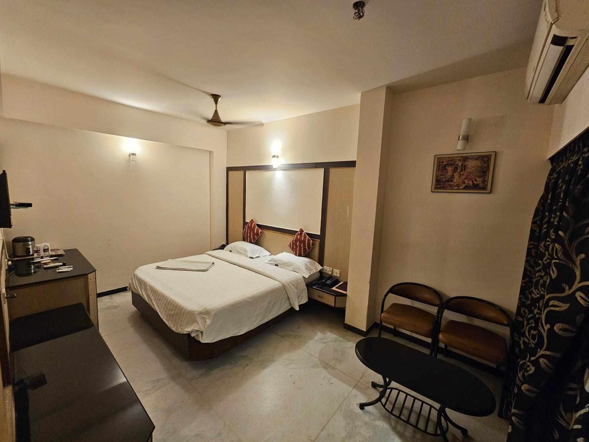 Hotel Merilin Erode Kültér fotó